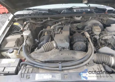 1998 Chevrolet S-10 Ls Sportside z USA, uszkodzony, nr VIN 1GCCS1446W8190522